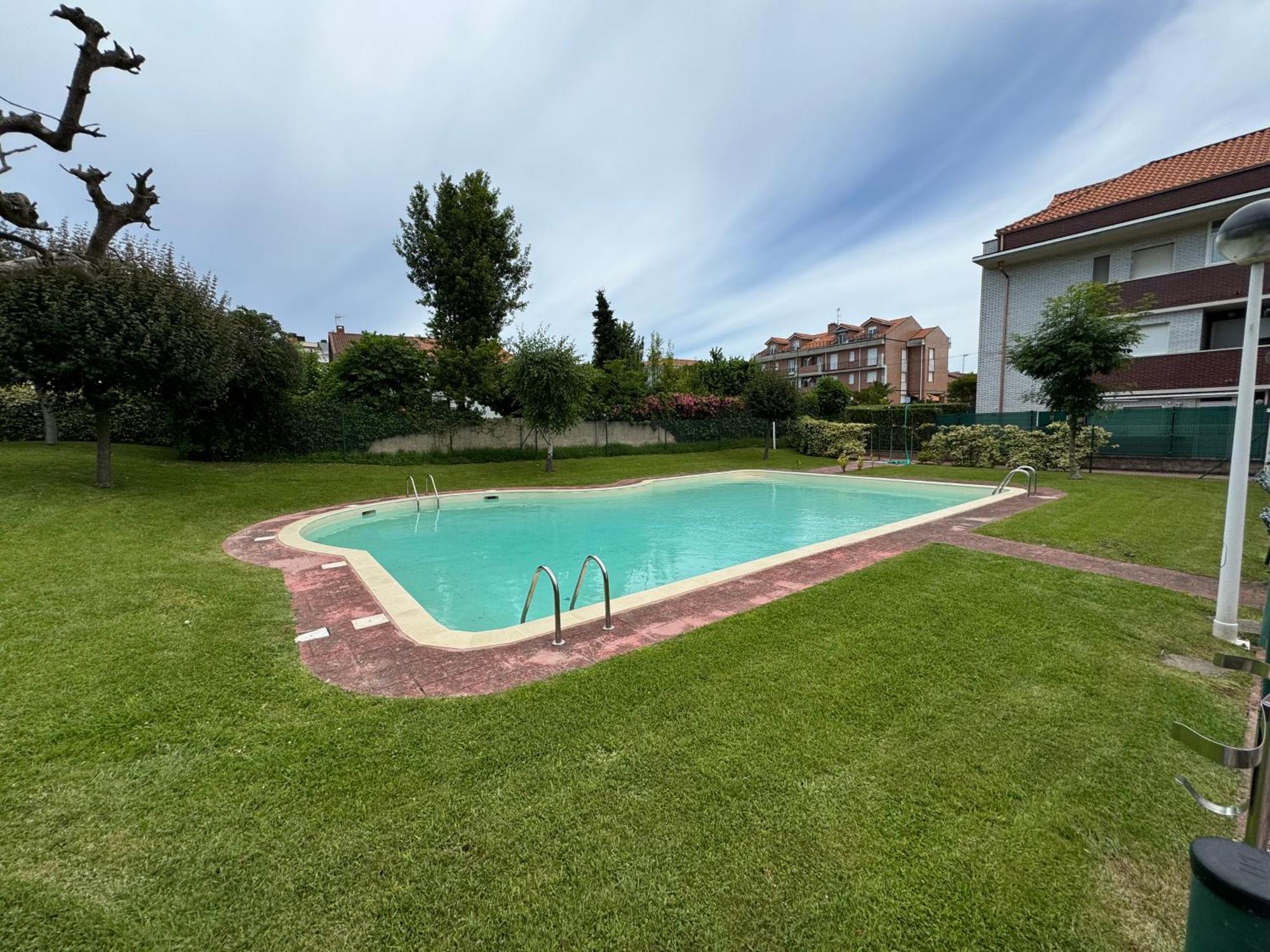 Ferienwohnung Garaje Y Piscina Comunitaria! Suances Exterior foto